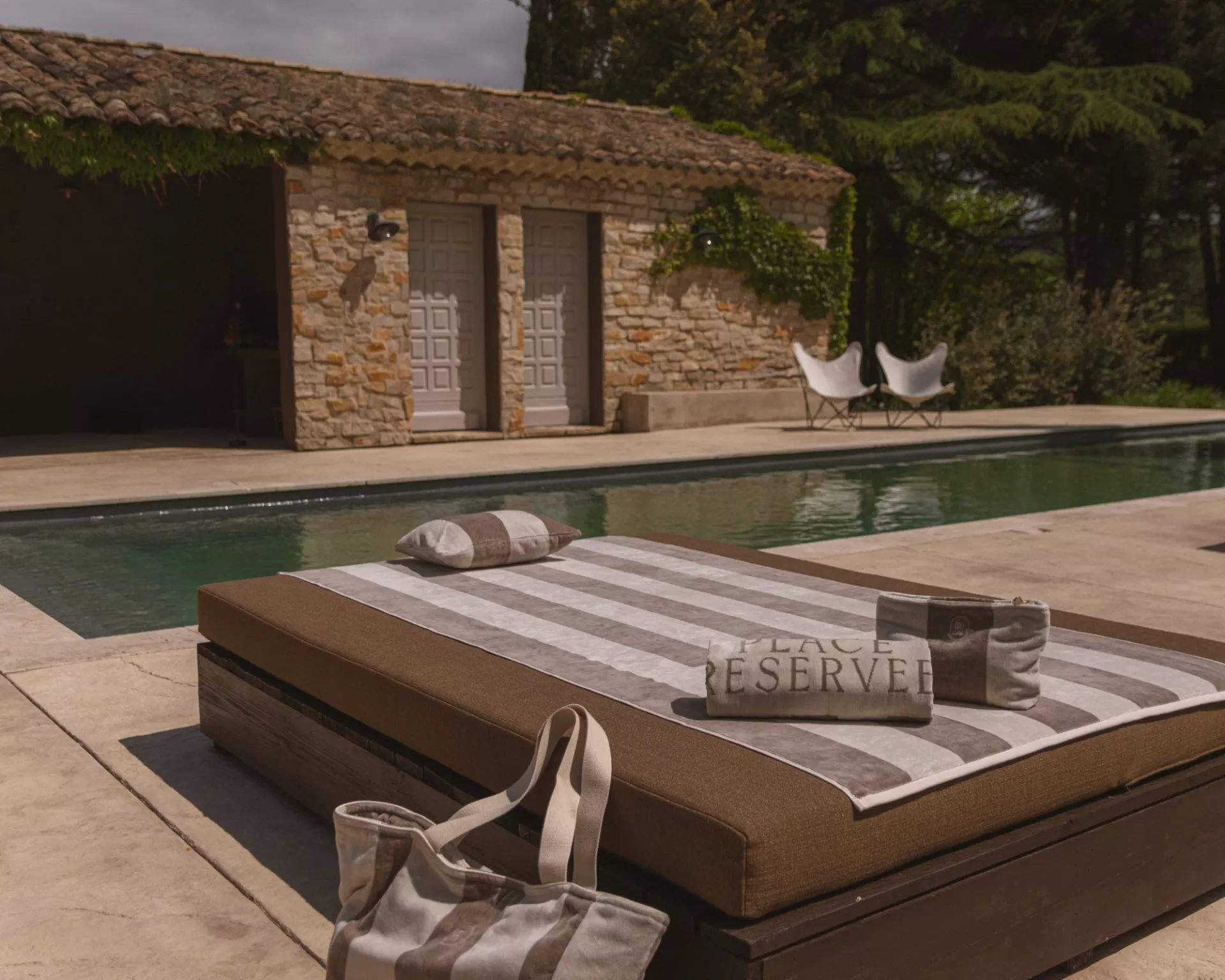 c5301cb93fab4a799bea193f66ced8340252F5252Ff252F8252F05f89990fb07cca21144b96fd124beda440bac22_strandlaken_placereservee_sand_5_1920x1920 -  - Place Réservée